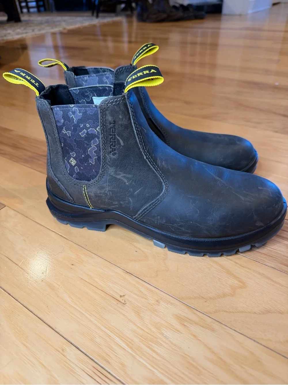 NWOT Terra Murphy Leather Chelsea Work Boots Soft Toe EH M 6.5 /W 8